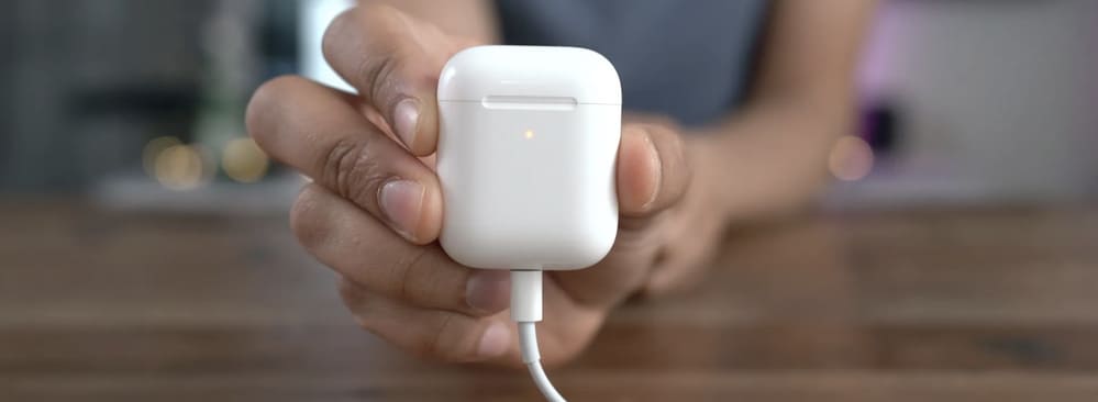 Наушники AirPods не заряжаются - что делать? - фото 1