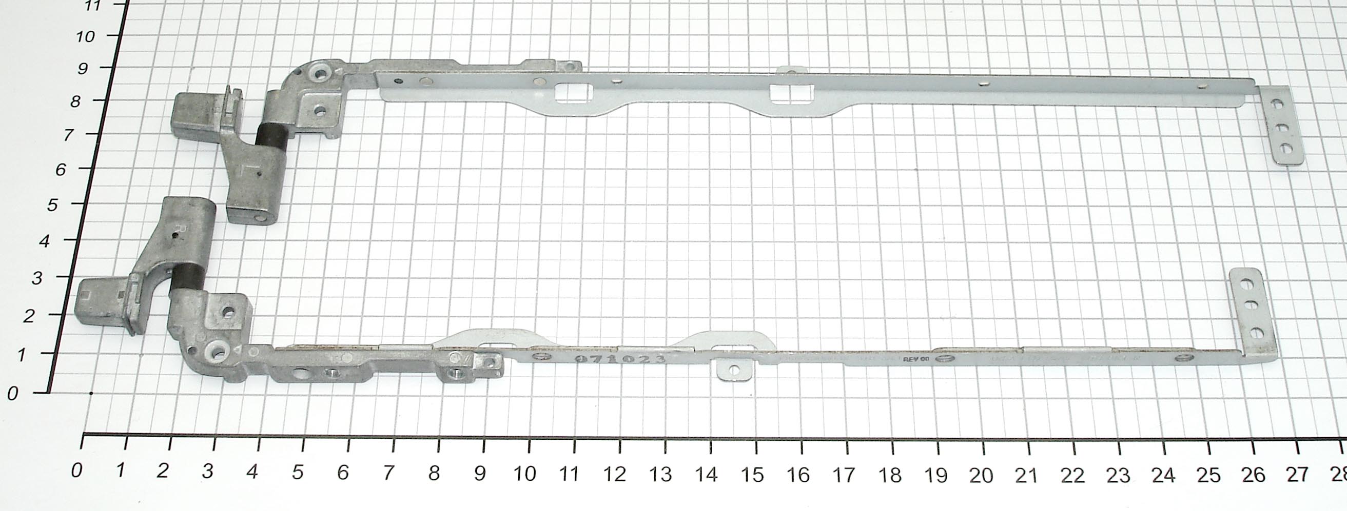 Петли для ноутбука Toshiba Satellite L40 L45    5400040