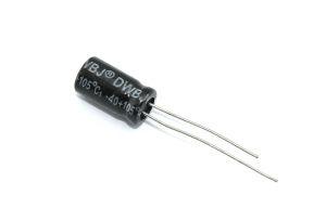 Конденсатор [CHINA] | DIP (6*11) | ECAP 100UF 25V  | pins = 2,4MM