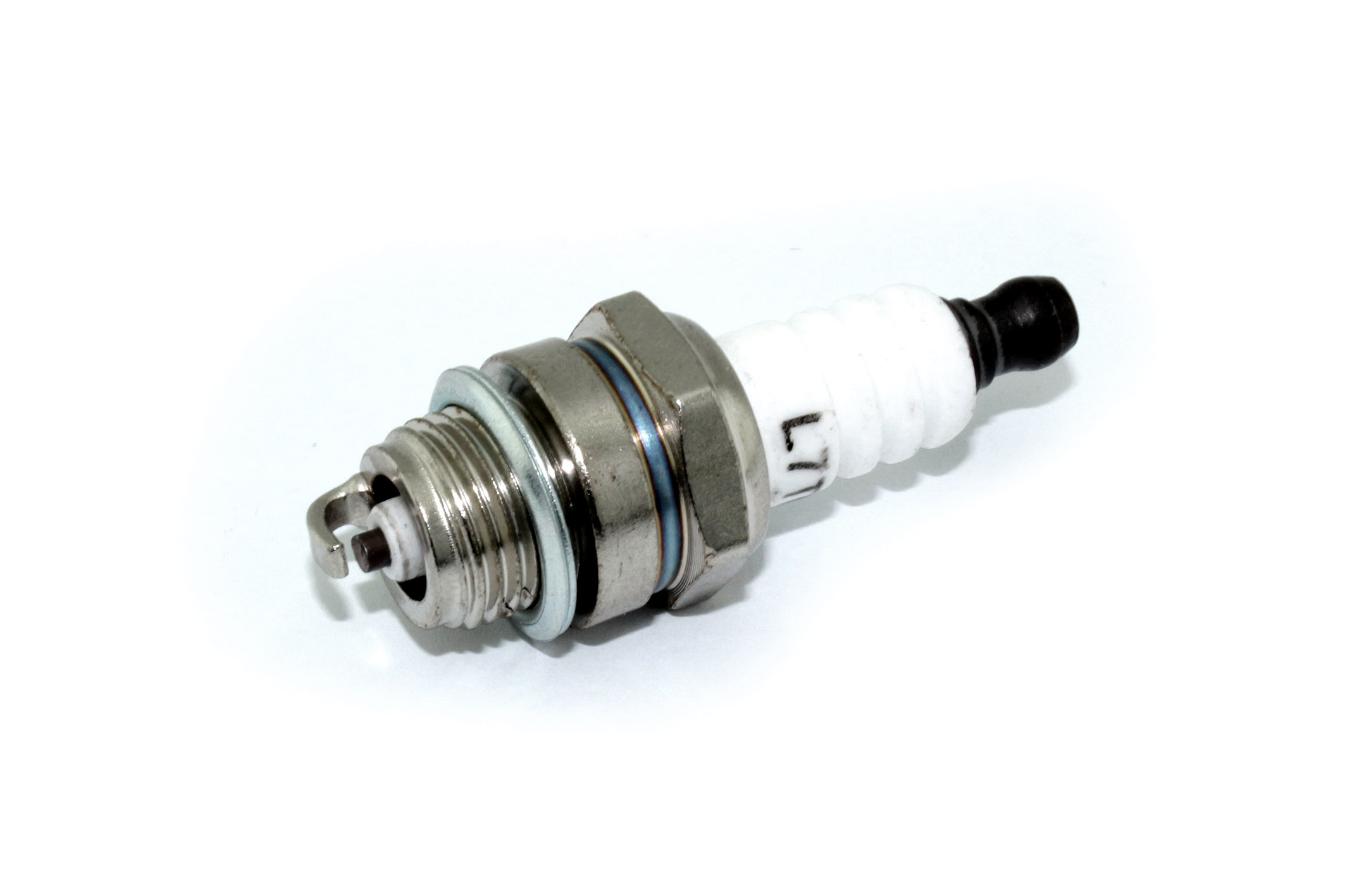 Свеча зажигания для бензопилы L7T 14mm-19mm Hexagon