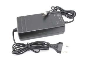 Зарядное устройство DF-TRM310BA для Nikon DTM-302