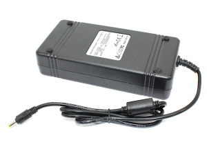 Блок питания (сетевой адаптер) для ноутбуков Toshiba 19V 12A 230W 5.5x2.5мм