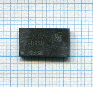 Оперативная память DDR3-1866 512MB MT41K256M16TW-107:P D9SHD с разбора